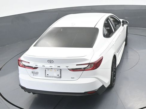 Used 2026 Toyota Camry SE w/ Convenience Package image 57