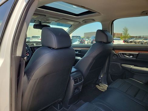 Used 2020 Honda CR-V Touring image 12
