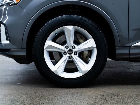Used 2021 Audi Q7 3.0T Premium AWD/4WD image 7