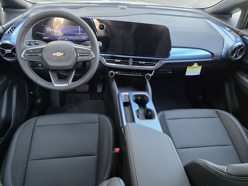 New 2026 Chevrolet Equinox EV LT w/ LPO, Blackout Package image 17