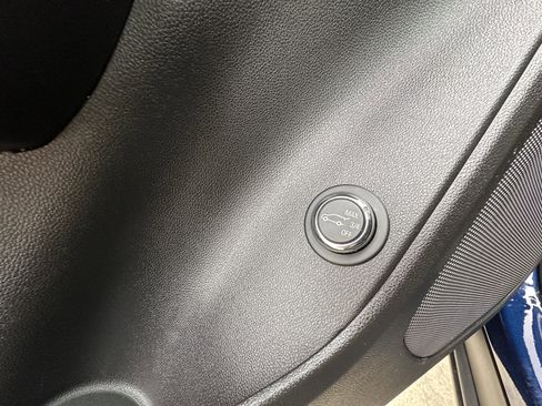 Used 2022 Chevrolet Blazer LT image 29