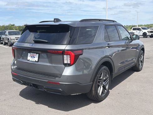 New 2026 Ford Explorer ST-Line RWD image 4