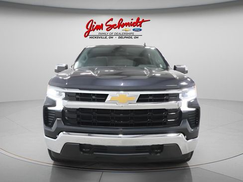 Used 2024 Chevrolet Silverado 1500 LT image 3