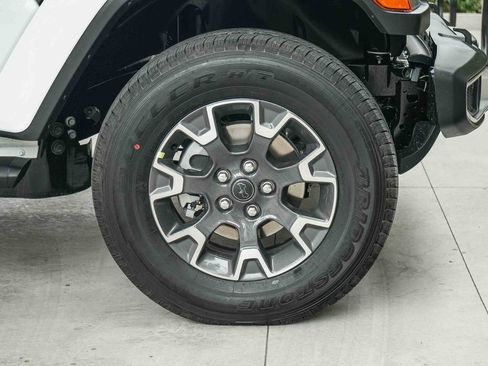 New 2026 Jeep Gladiator Sport image 10