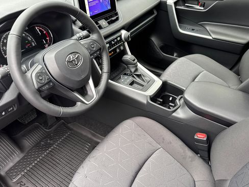 New 2025 Toyota RAV4 XLE image 10