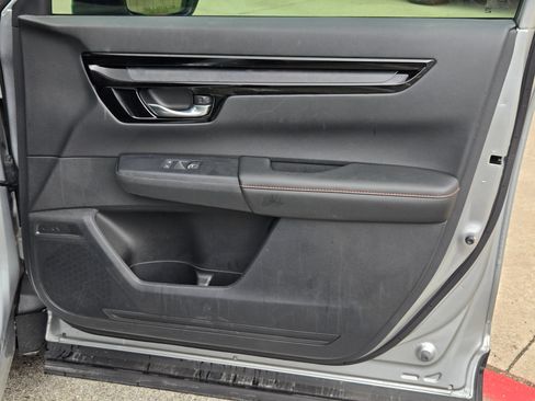Used 2025 Honda CR-V Sport Touring image 28