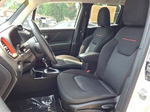 Used 2023 Jeep Renegade Trailhawk AWD/4WD image 20