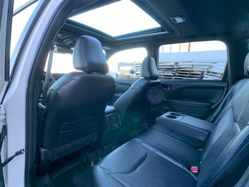 Used 2025 Subaru Forester Limited image 18