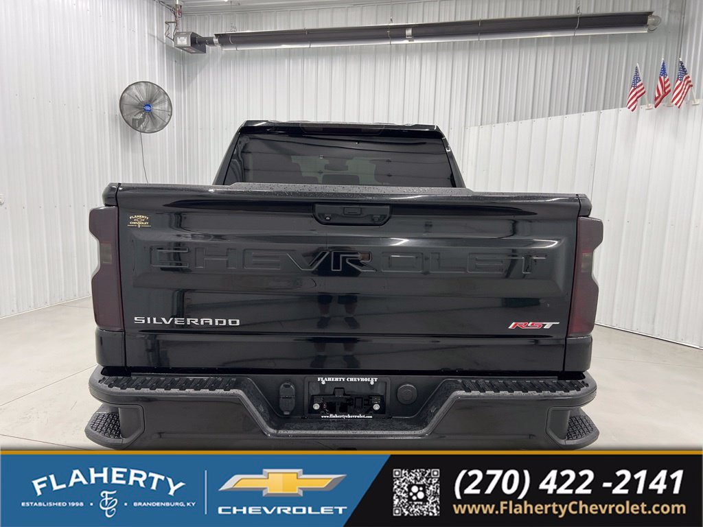 Used 2022 Chevrolet Silverado 1500 RST AWD/4WD image 4