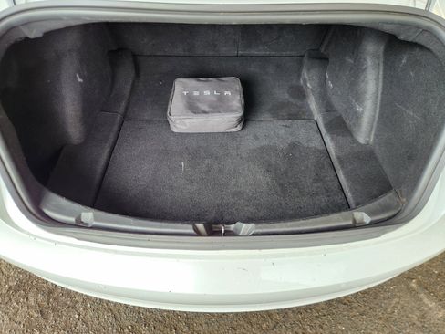 Used 2020 Tesla Model 3 Standard Range Plus RWD image 9