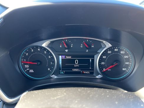 Used 2018 Chevrolet Equinox Premier image 20