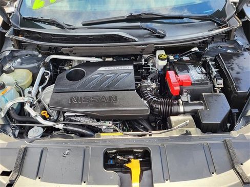 Used 2023 Nissan Rogue S image 29