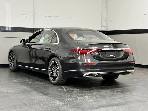 Used 2024 Mercedes-Benz S 580 4MATIC Sedan image 10