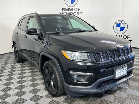 Used 2019 Jeep Compass Latitude AWD/4WD image 1