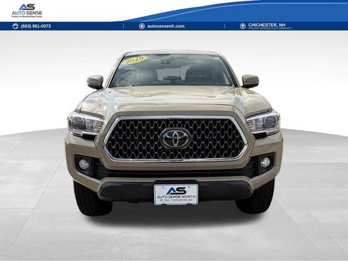 Used 2019 Toyota Tacoma TRD Off-Road w/ Technology Package AWD/4WD image 9