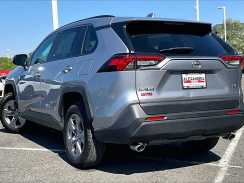 Used 2024 Toyota RAV4 XLE FWD image 11