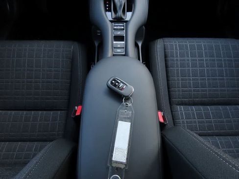 New 2026 Honda HR-V LX image 23