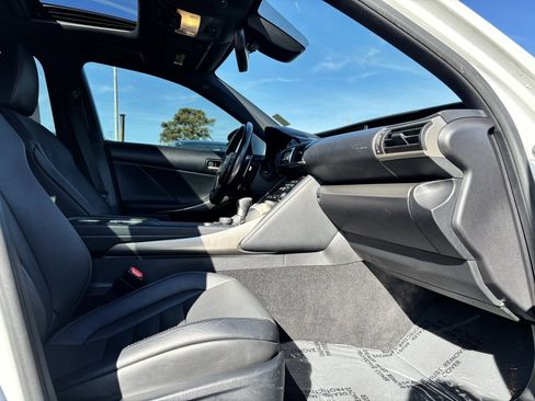 Used 2017 Lexus IS 200t image 21