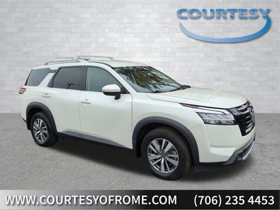 Used 2023 Nissan Pathfinder SL w/ Lighting Package (N92)