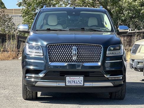 Used 2021 Lincoln Navigator L Black Label AWD/4WD image 9