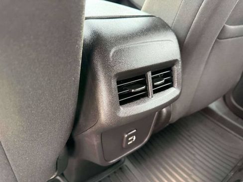 Used 2023 Chevrolet Equinox LS w/ LS Convenience Package FWD image 13