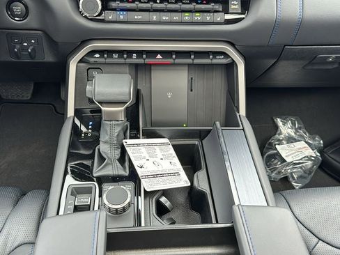 New 2026 Toyota Tundra Platinum image 31