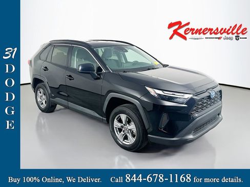Used 2023 Toyota RAV4 LE AWD/4WD image 1