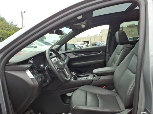 Certified 2023 Cadillac XT5 Premium Luxury AWD/4WD image 29