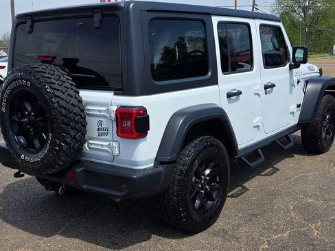 Used 2020 Jeep Wrangler Unlimited Sport AWD/4WD image 3