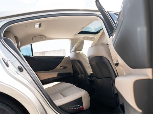 Used 2019 Lexus ES 350 w/ Premium Package FWD image 19