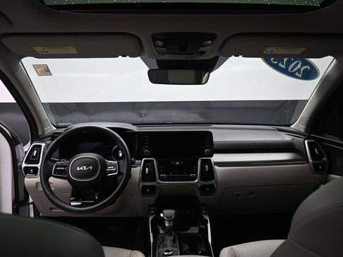 Used 2023 Kia Sorento SX AWD/4WD image 30