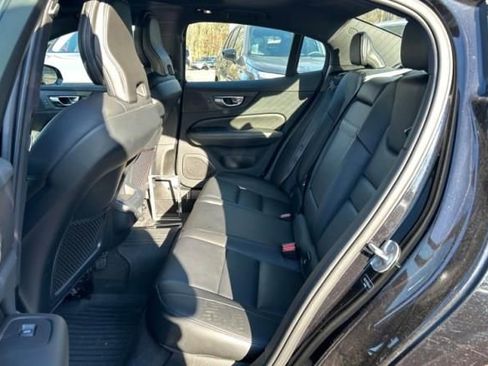Used 2023 Volvo S60 B5 Plus w/ Climate Package image 9