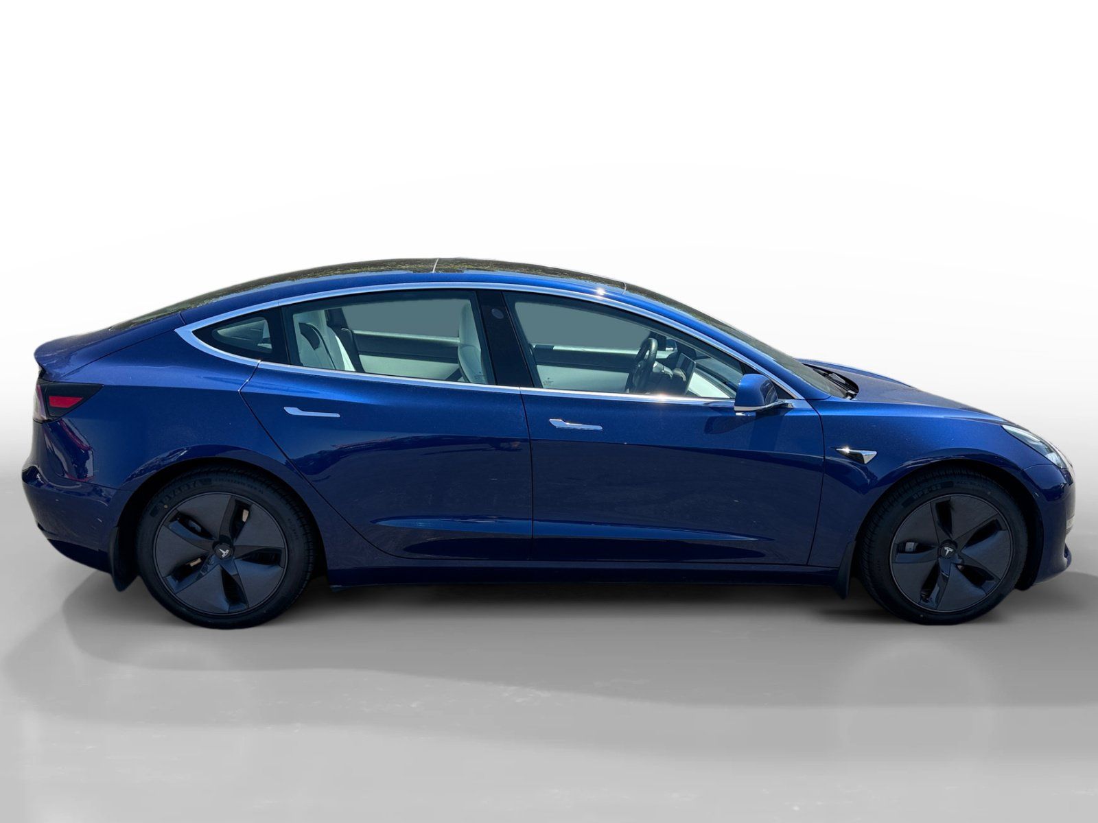 Used 2020 Tesla Model 3 Standard Range Plus RWD image 6
