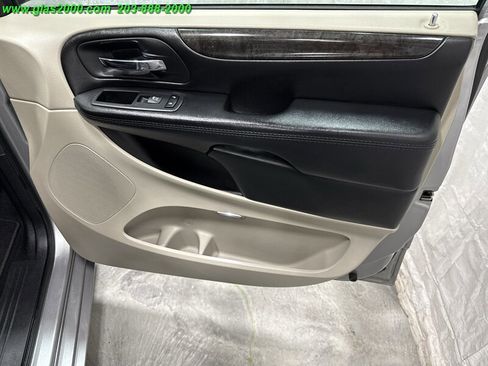 Used 2017 Dodge Grand Caravan SE w/ Power Window Group image 26