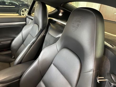 Used 2021 Porsche 718 Cayman S image 7