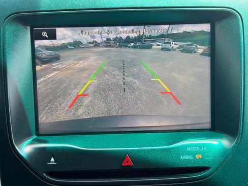 Used 2015 Ford Explorer XLT w/ Equipment Group 202A FWD image 20