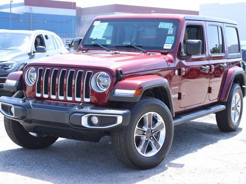Used 2022 Jeep Wrangler Unlimited Sahara w/ LED Lighting Group AWD/4WD image 9