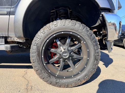 Used 2014 Ford F250 Lariat w/ Chrome Package image 29