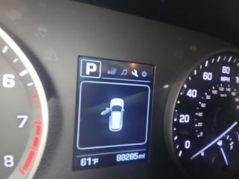 Used 2017 Hyundai Tucson Sport FWD image 15