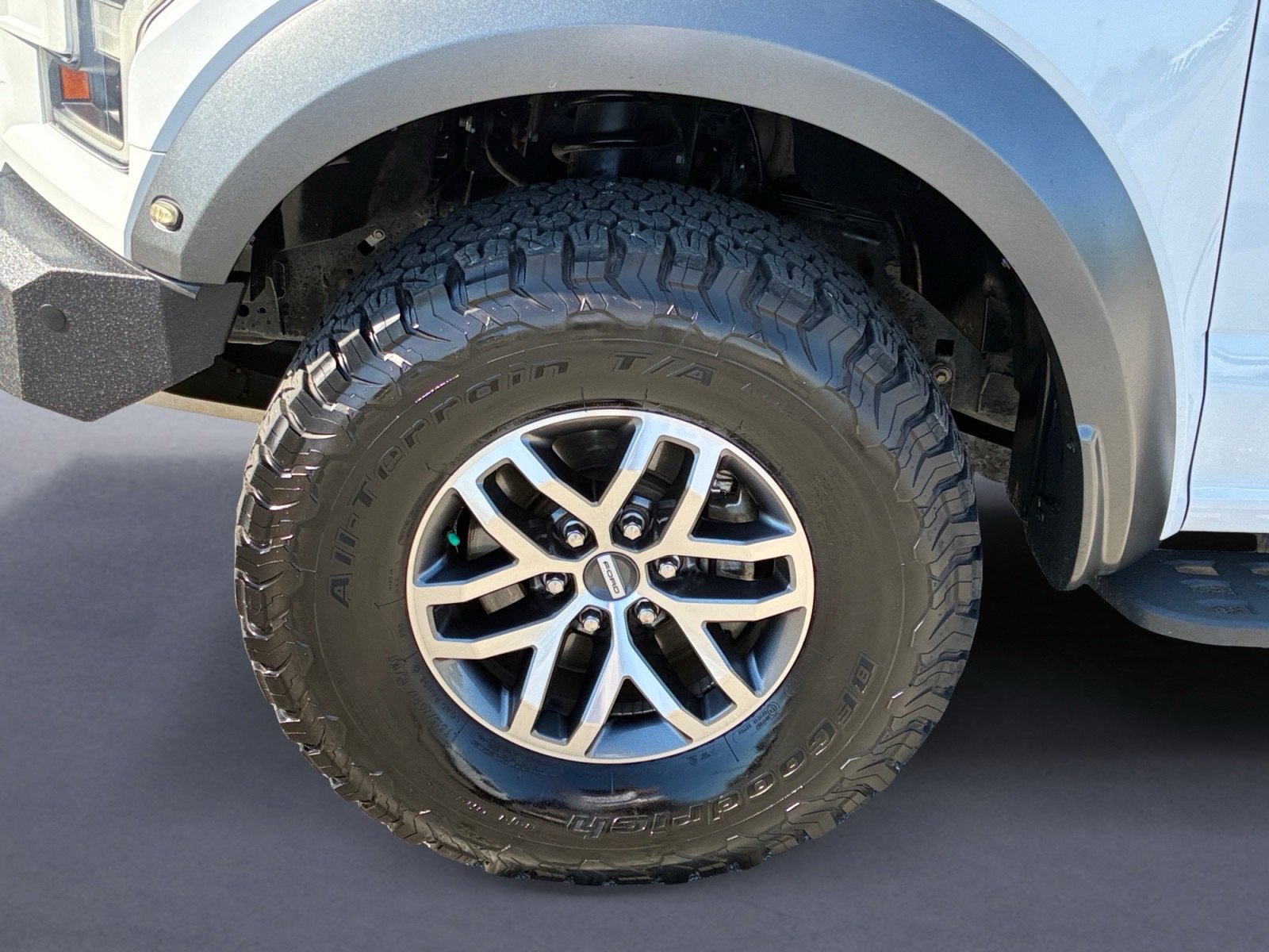 Used 2018 Ford F150 Raptor w/ Equipment Group 802A Luxury AWD/4WD image 8