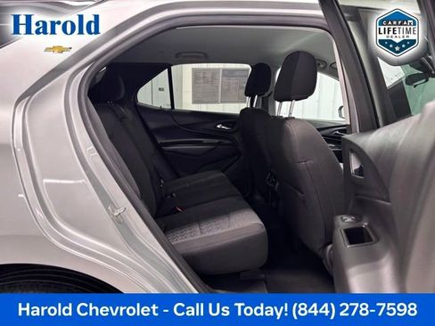 Used 2022 Chevrolet Equinox LT FWD image 9