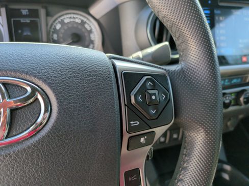 Used 2018 Toyota Tacoma Limited image 20