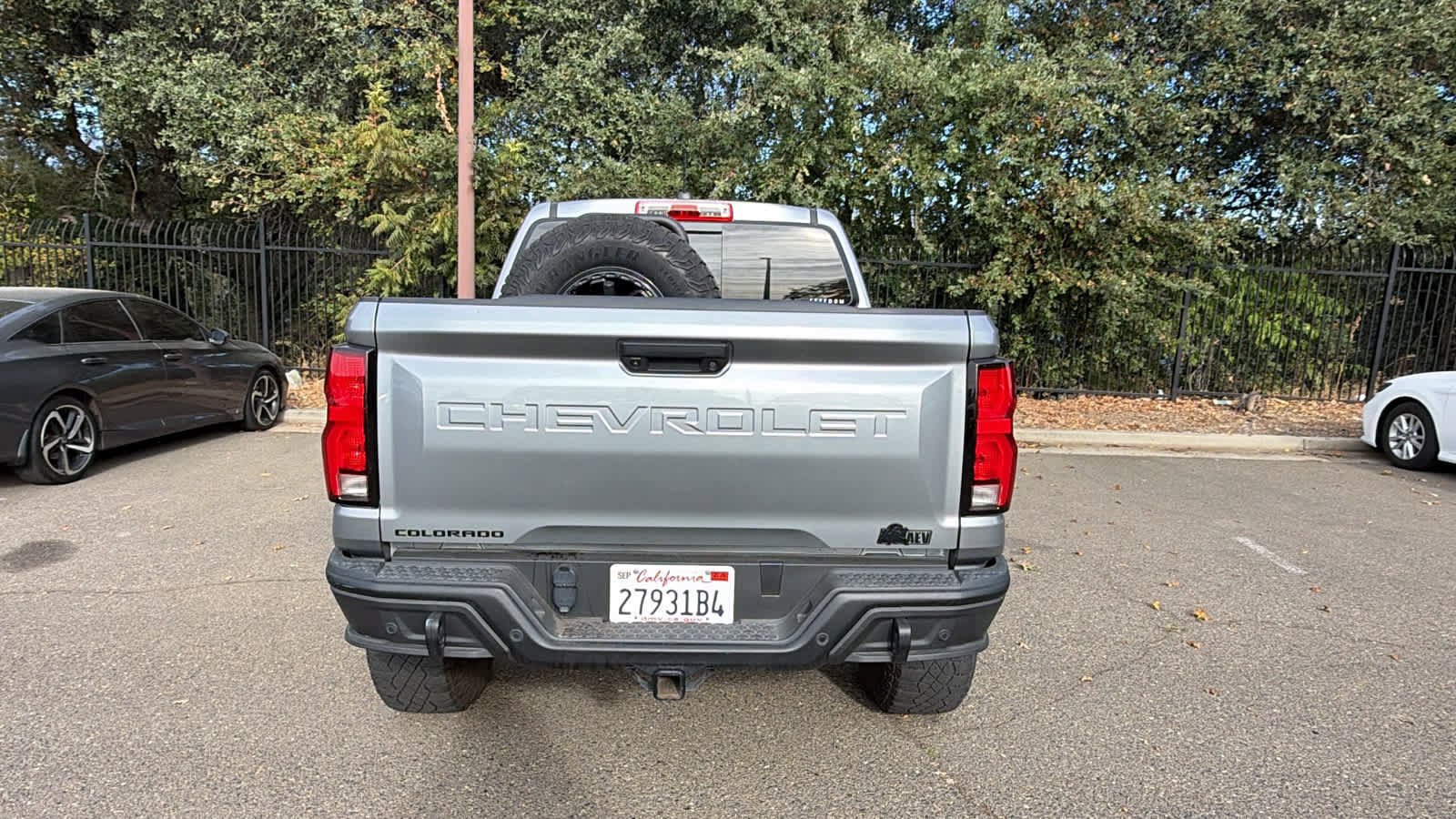 Used 2024 Chevrolet Colorado ZR2 w/ ZR2 Bison Edition AWD/4WD image 6