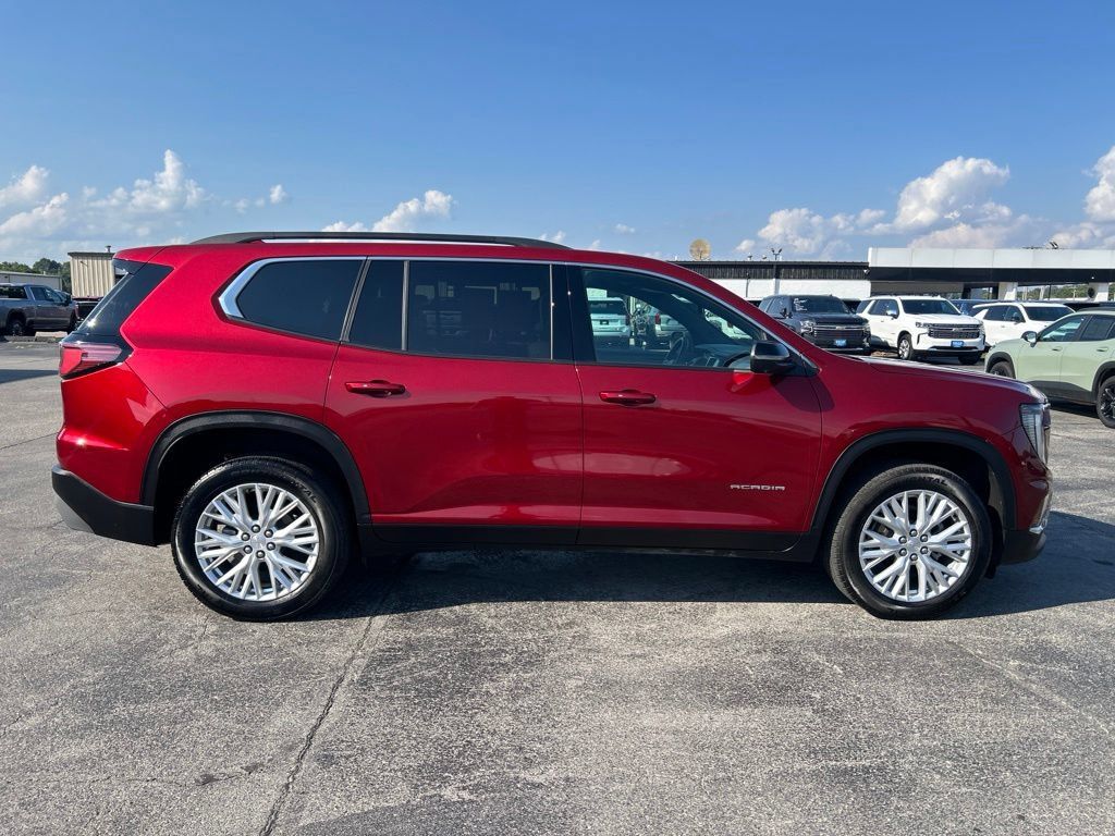 Used 2026 GMC Acadia Elevation w/ Elevation Premium Package FWD image 2