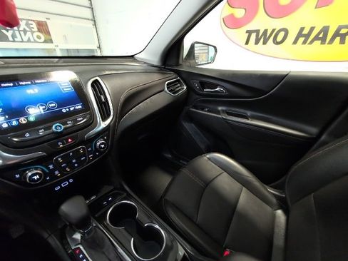 Certified 2022 Chevrolet Equinox Premier image 24