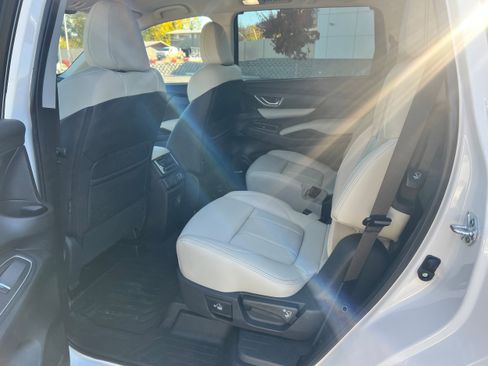 New 2025 Subaru Ascent Limited w/ Popular Package #2 image 8
