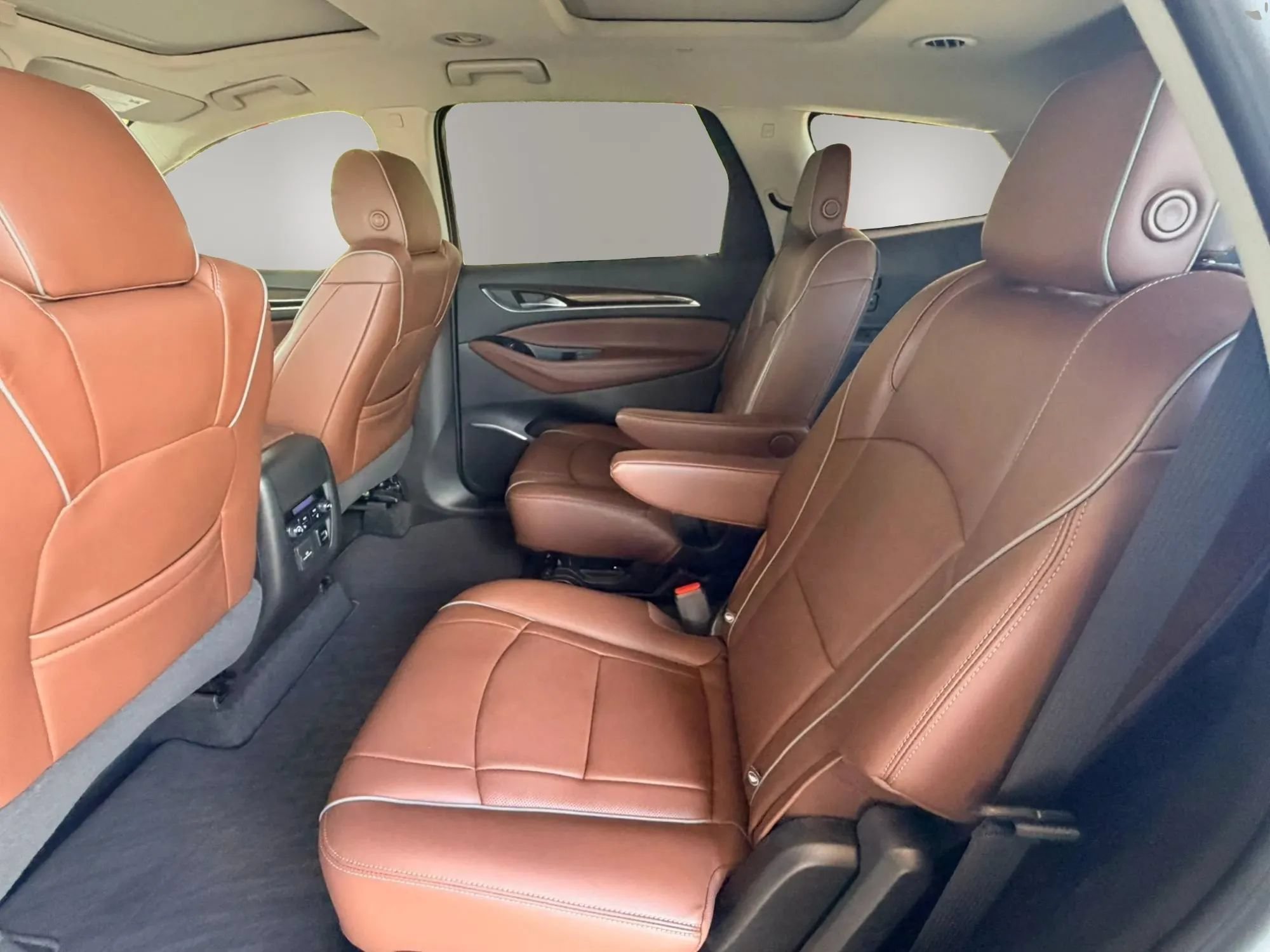 Used 2018 Buick Enclave Avenir w/ Avenir Technology Package FWD image 30