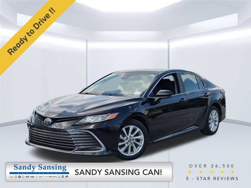 Used 2021 Toyota Camry LE FWD image 1