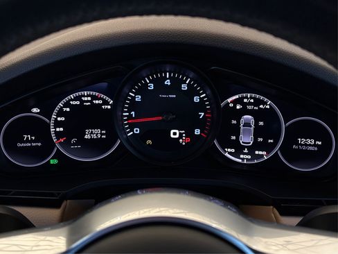 Used 2022 Porsche Cayenne image 18