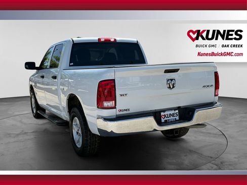 Used 2022 RAM 1500 Classic SLT AWD/4WD image 8